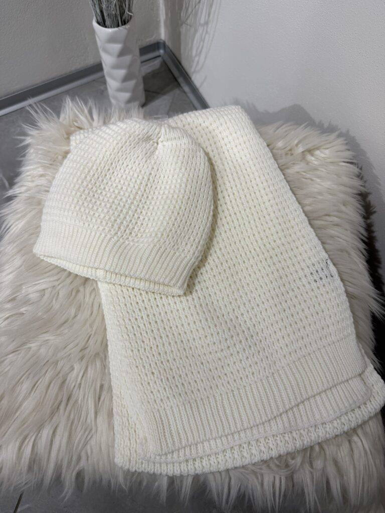 Set čiapka a šál
